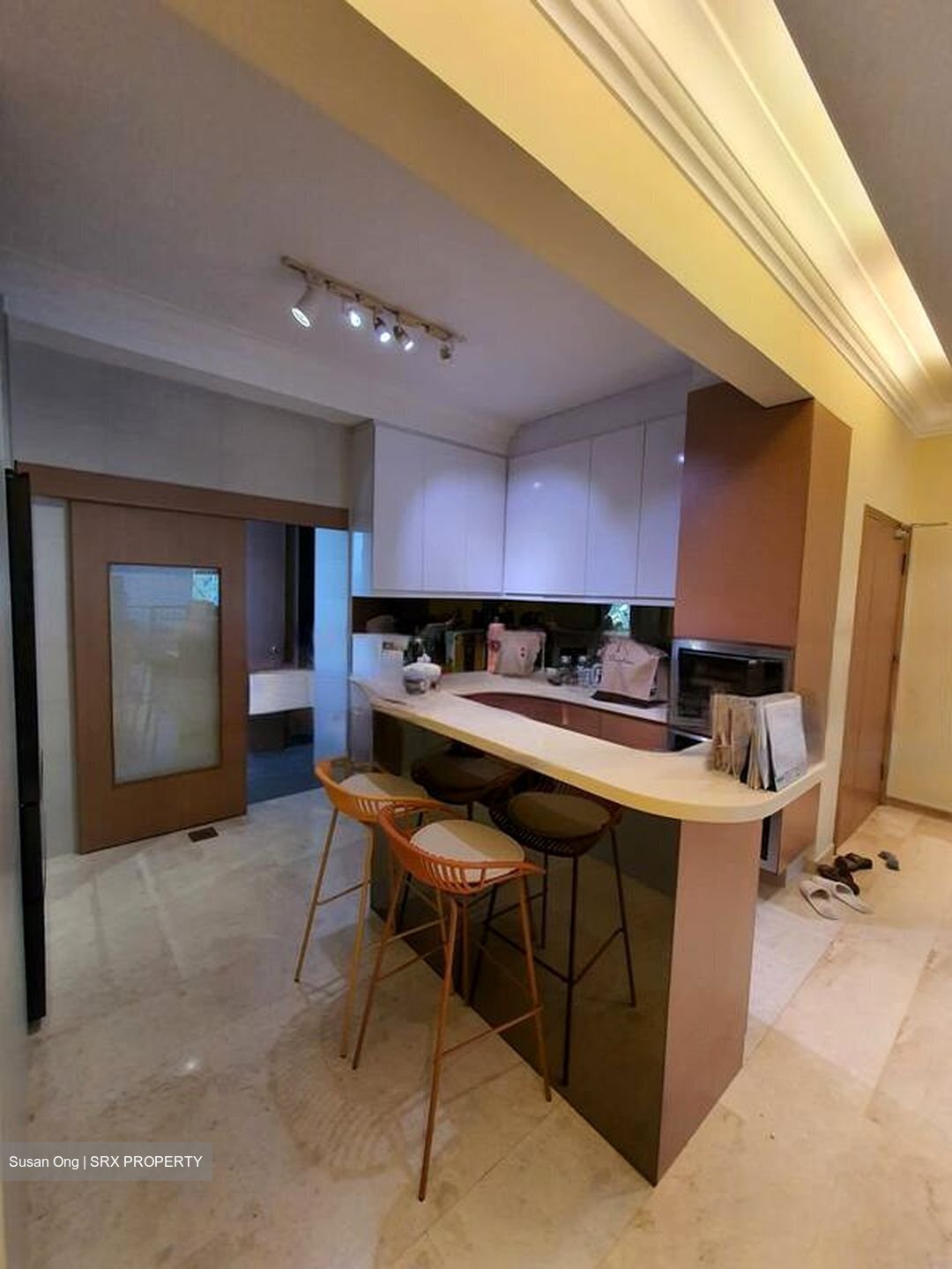 Pinewood Gardens (D10), Condominium #458905831